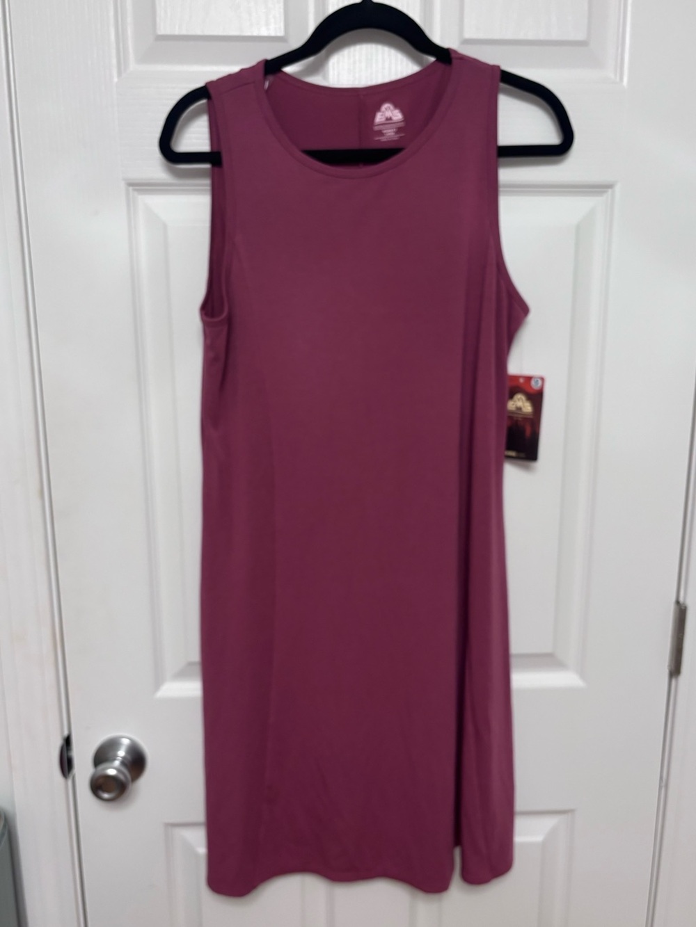 Eastern Mountain Sports Highland Classic Women's Plum Sleeveless Tank Dress. New